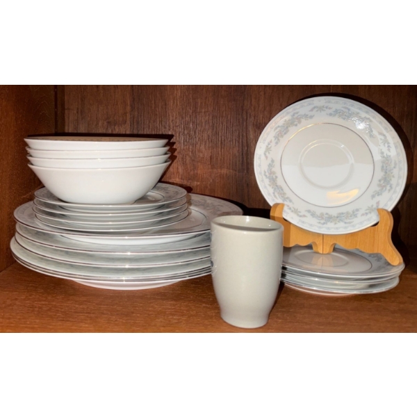 Queen's Lace - Fine China - Crown Ming Jian Shiang - Dinnerware Collection