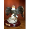 Image 7 : Eagle Figures - 'The Canadian Rockies' 12T, 'The Canadian Wilderness' & Beautiful Wood Carved Eagle 