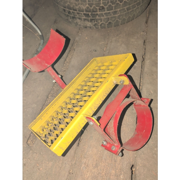 Heavy Duty Industrial/Agrficultural Equipment Step