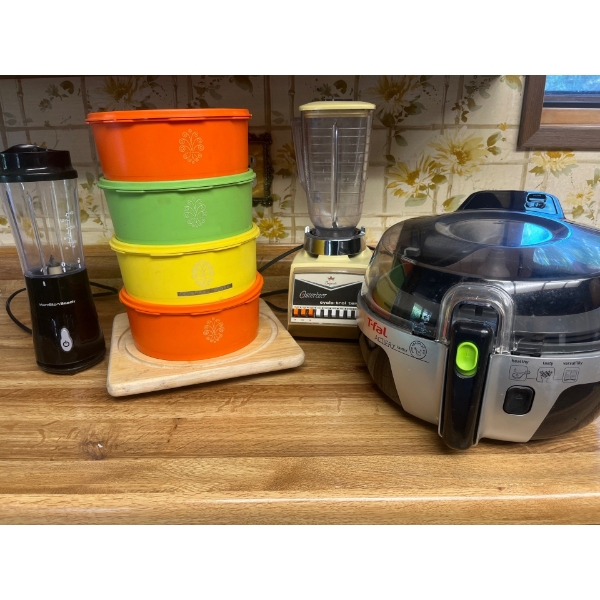 Vintage Retro Colored Tupperware, Osterizer Vintage Blender. TFal AirFryer & Hand Mixer