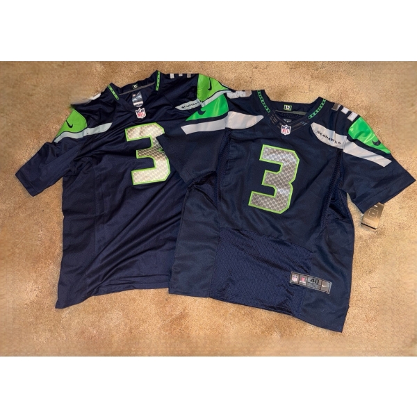 Seahawks Wilson #3 Autographed Jersey Size 40 and Tee Size 40