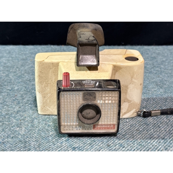  Polaroid Swinger Model 20 Instant Film Camera