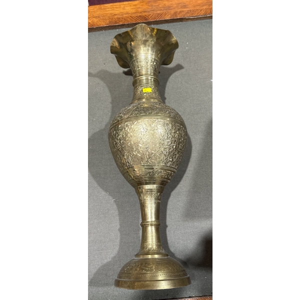 Lovely Bronze Vase - 24T
