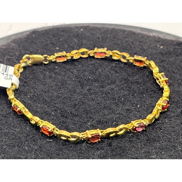 10K Gold, Garnet and Diamond Bracelet  (total weight 4.8g)