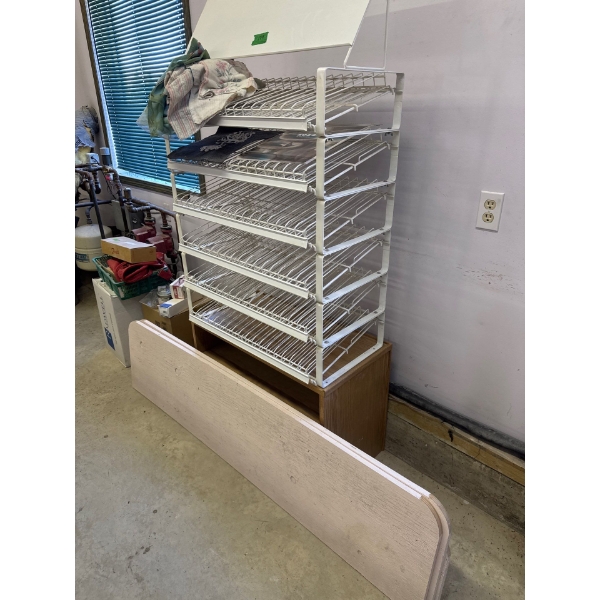 wire metal rack height 48 inches long width 30 inches long depth 15 inches
One the whole shelf