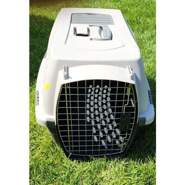 Small Animal Kennel 17 W, 24 D, 15 T