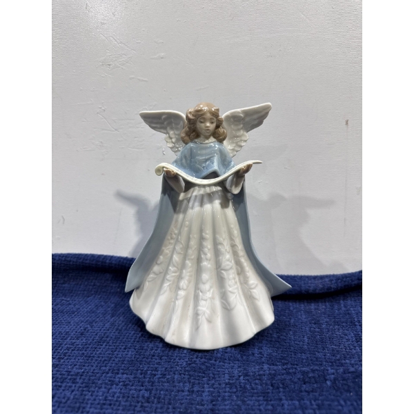 LLADRO "Angel" 4.5Wx6T (with original box)