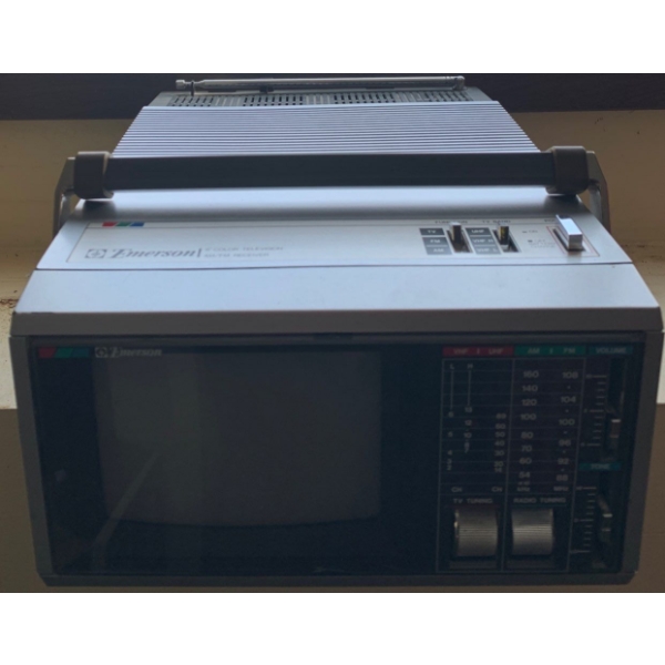 Emerson 6' Desktop Color Television w/ AM/FM Receiver Mo. TCO561