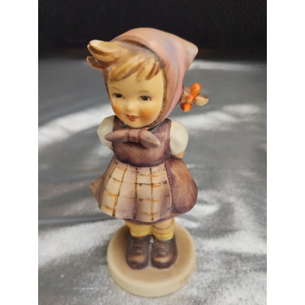 Hummel Germany Figurine "Which Hand?" 5.5 T