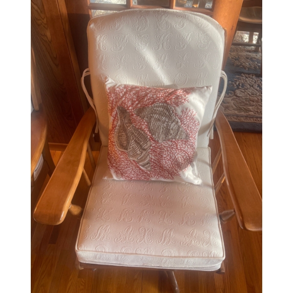 Solid Wood Accent Chair W/Cushion  32"x 29" x35"tall