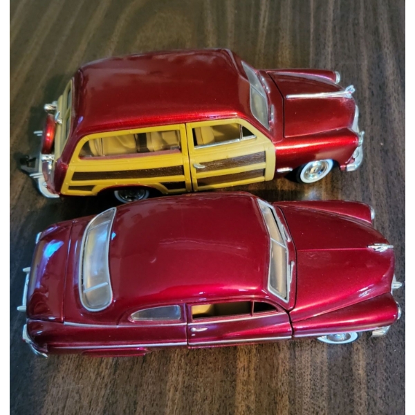 Diecast Models - 1950 Mercury Woodie Wagon w/ 1949 Mercury 2 Door Sedan
