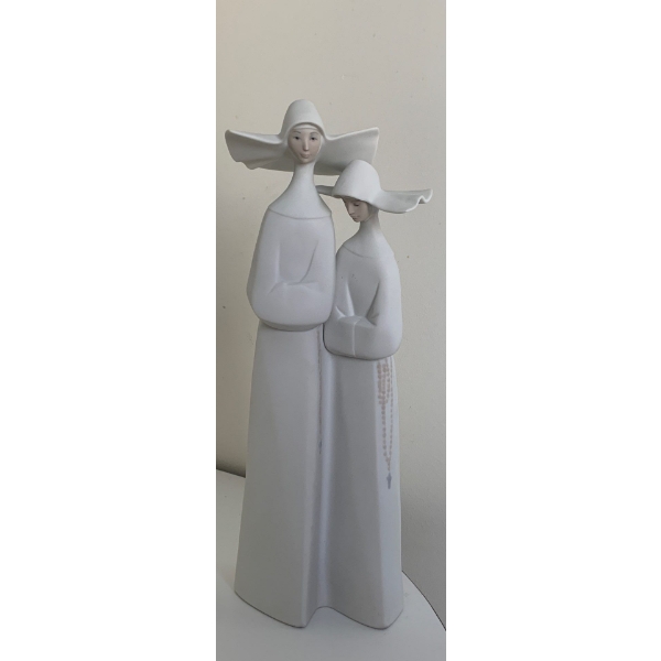LLADRO Sisters Porcelain Figurine  - 13T 
