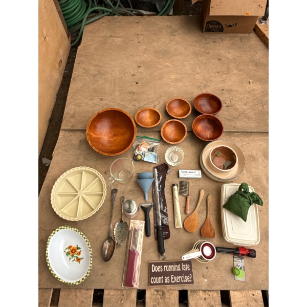Kitchenware and Wooden Bowls