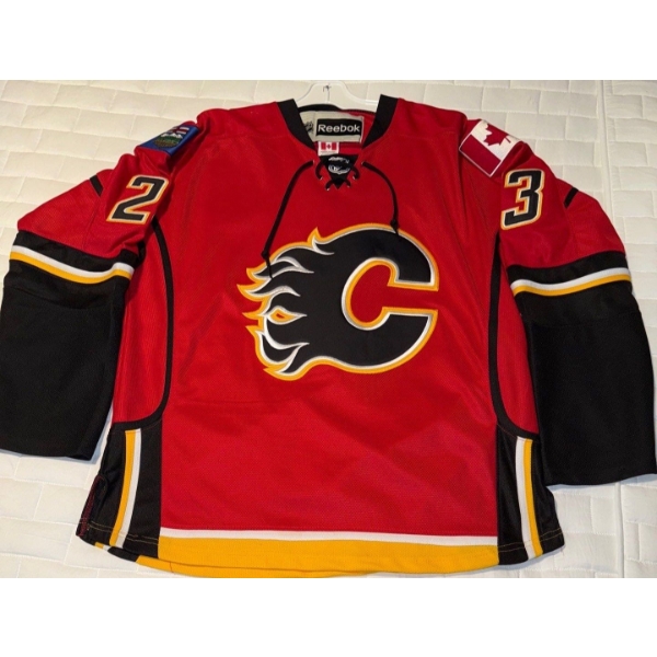 Reebok Official Hockey NHL Jersey #23-Monahan  Size Large