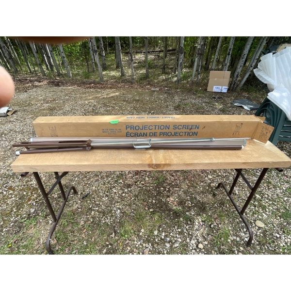 Projection Screen (in box)