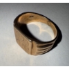 Image 2 : Stamped 10K Yellow Gold Engraved Man's Ring - Inscribed C.E.P