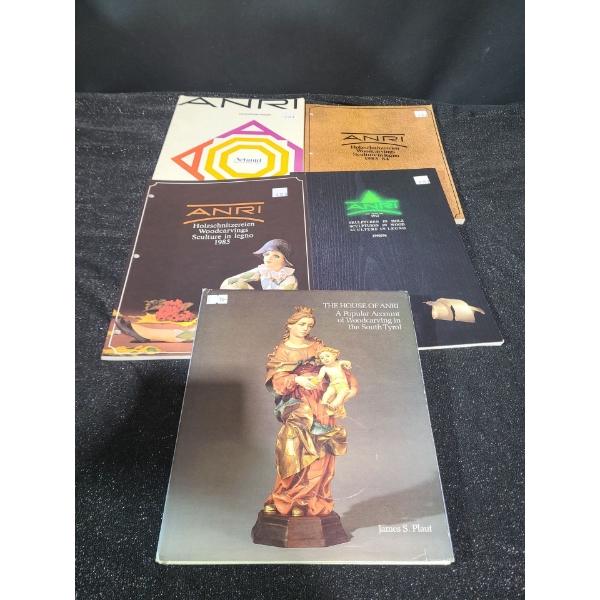 Anri Collector's Books