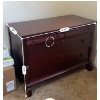 Image 3 : Dresser with mirror