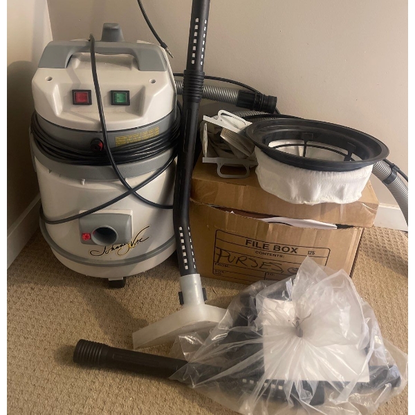 Johnny Vac JVM15 Carpet Extractor w/ Intended Accessories 