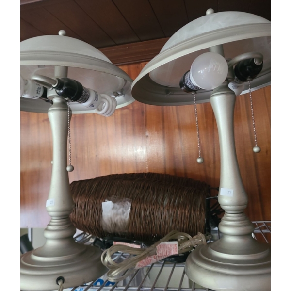 Lamps: Two Metal w/ Dual Bulbs 16 T and Two Accent Lights w/ Straw Exterior 15 T