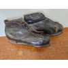 Image 4 : Antique Leather Ice Skates With Metal Blades
