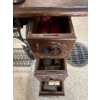 Image 3 : Vintage Singer Sewing Machine, 37W, 31T, 