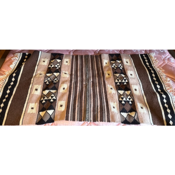 Mexican Swag - Geometric Shaped Rug w/ Oil On Canvas Art Piece 47L