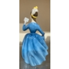 Image 3 : Royal Doulton Figurine 'Leading Lady' 8T 