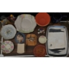 Image 2 : Decorative and Kitchenware Lot
