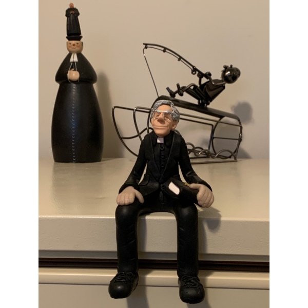 Assorted Religious Collectables / Barware 13T