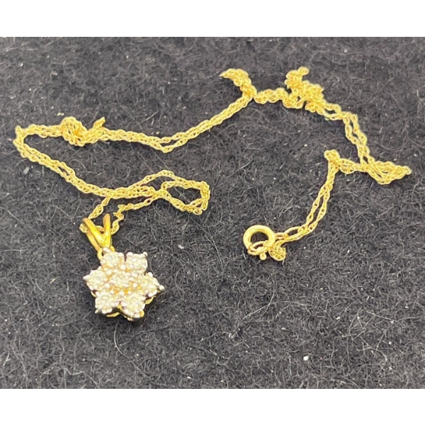 Precious Gem Cluster Necklace 14k gold 1.65g