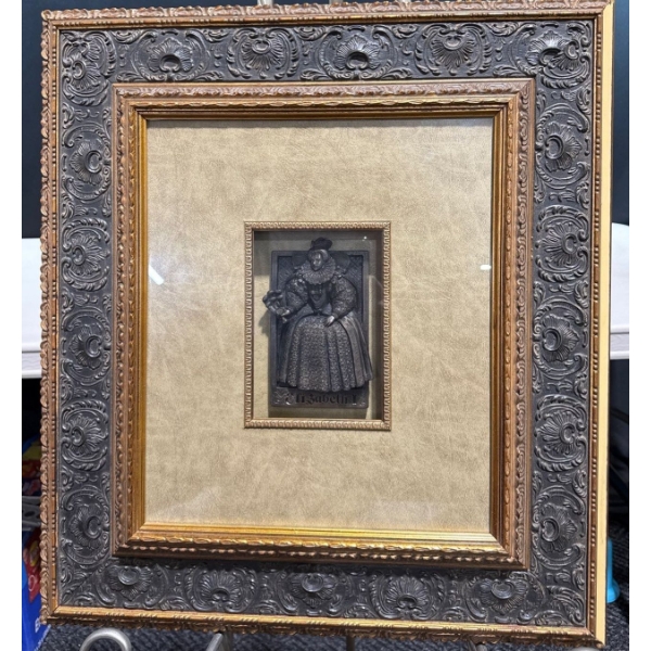 Queen Elizabeth I Sculpted Metal 19.5Wx21.5H