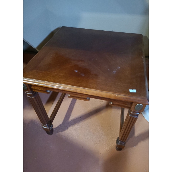 Side Table with Medallion Accents 21 T, 20 L, 20 W