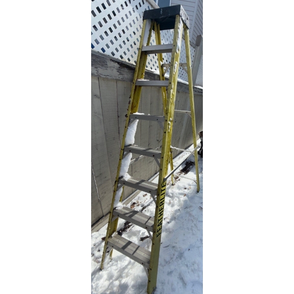 8 Foot Aluminum Featherlite A Frame Ladder 