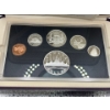 Image 2 : 1953 Special Edition Coronation Set 99.9Ag 25.175 92.5Ag 25.27g