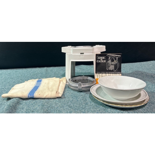 Collection of Kitchen Supplies