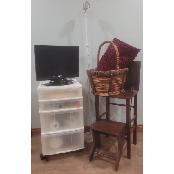 Vintage Wooden Stool/ Seat / Ladder w/ assortment of House & Home Items LCD TV ModelNo: VS12115-2M