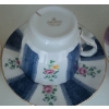 Image 5 : 6 Gorgous Mismatched Antique Teacups & Saucers - Duchess Queens & More
