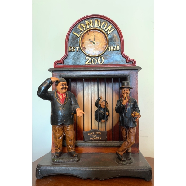 Collectable London Zoo Mantle Clock 16T