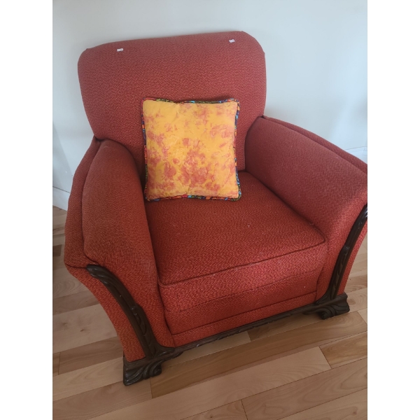 Vintage Chair w/ Wood Trim 36 W, 31 D, 32 T 