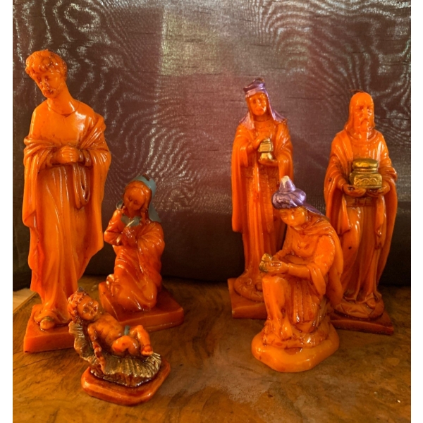 Wax Nativity Scene - 7.5T 