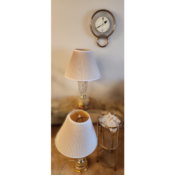 Seiko Clock 11" Face, 14 T, Two Lamps 6.5" Base, 26.5 T to Top of Finial, Table 9.5" Diameter, 24 T