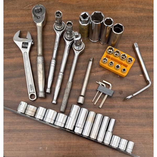 Collection Of Various Metal Socket Wrenches & Sockets 