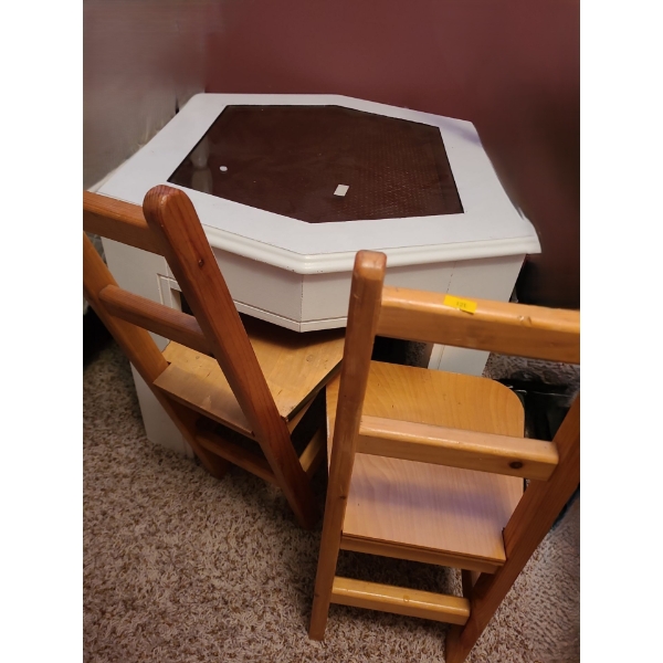 Painted Hexagon Side Table w/ Glass Top 26 W, 22 D, 19 T and Mini Wooden Chairs 10 W, 10 D, 23 T 