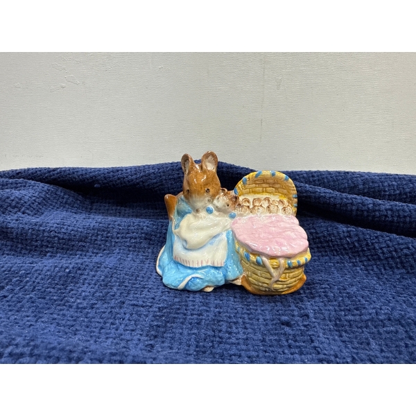 Beatrix Potter Figurines - Hunca Munca