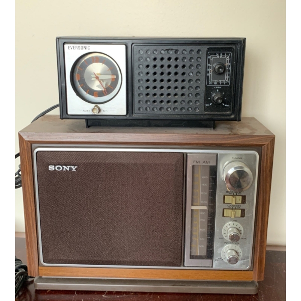 SONY AM/FM Radio w/ Ever Sonic Radio Mo.ICF-9747W
