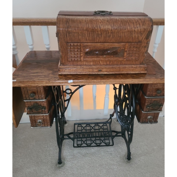 Vintage Singer JA374107 Machine w/ Table 33 W (w/ Folding Left Side Open 45 W), 16 D, 29 T 