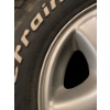 Image 2 : Jeep Tire w/ Rim Mud Terrain BF Goodrich (31x10.50 R15) 