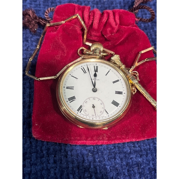 10K Gold Dennison Omega Pocket Watch and Chain 15 Jewels Chain, total Weight of 71.4g