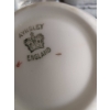 Image 4 : Decorative Lot: Aynsley Teacup, Glass Accents, Faux Flowers, and More